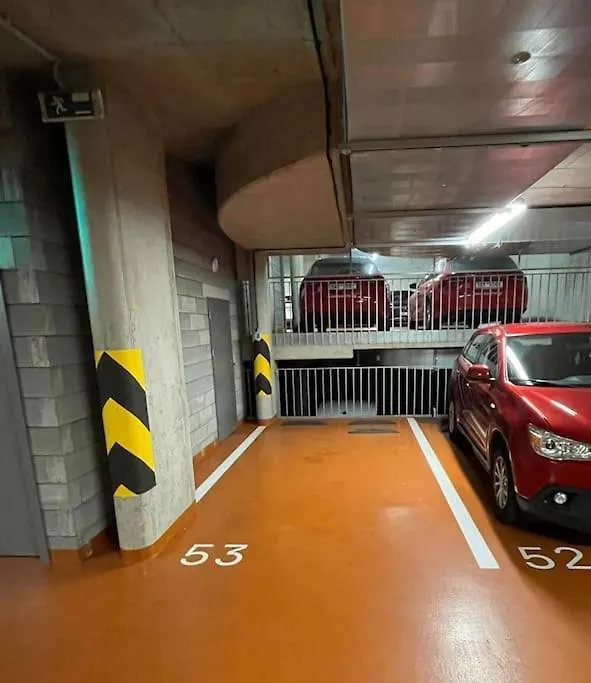 On-Site Free Parking, 12 To Min Centre, Supermarket Prague Apartment
