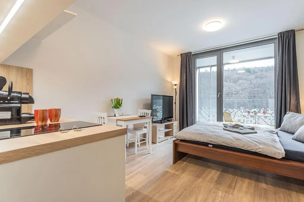 On-Site Free Parking, 12 To Min Centre, Supermarket Prag 0*,